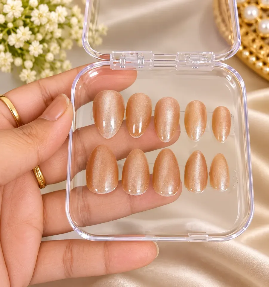 Nude Glow Glossy Nails